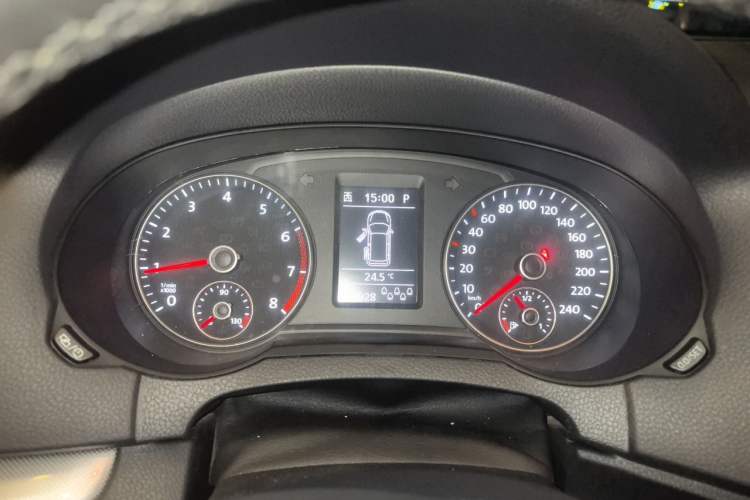 Used Volkswagen Sharan 2014 2.0 TSI Standard Model Instrument Cluster