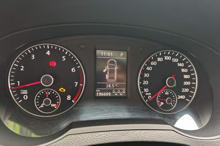 Used Volkswagen Sharan 2014 2.0 TSI Luxury Model Instrument Cluster