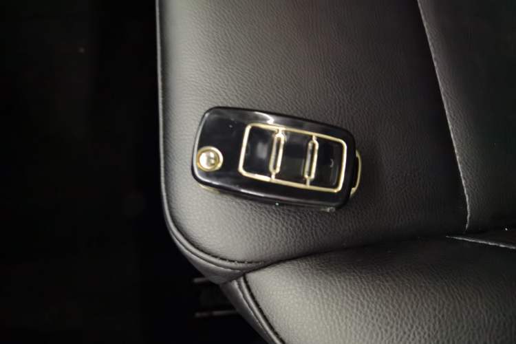 Used Volkswagen Sharan 2014 2.0 TSI Standard Model Interior 1