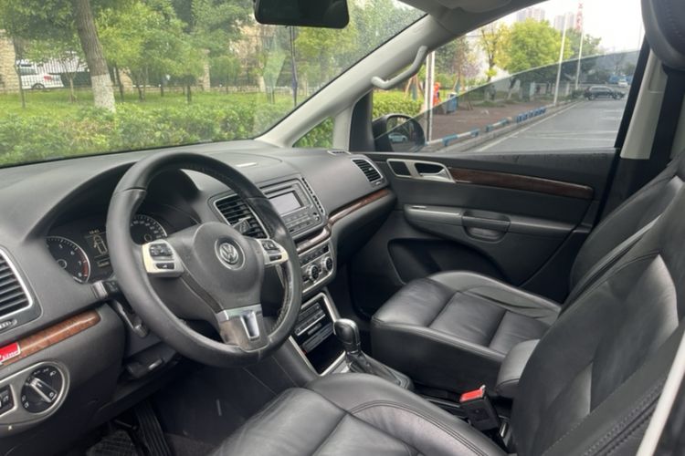 Used Volkswagen Sharan 2014 2.0 TSI Comfort Model Interior 4