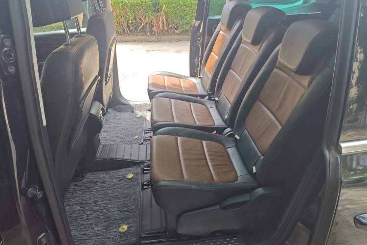 Used Volkswagen Sharan 2014 2.0 TSI Comfort Model Interior 4