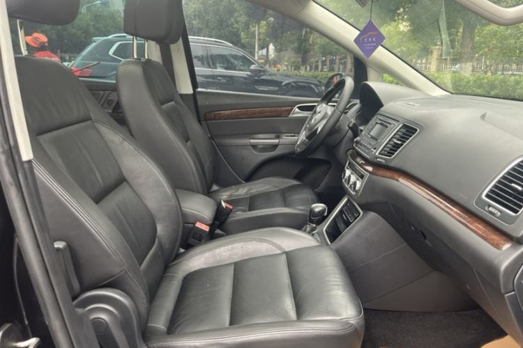 Used Volkswagen Sharan 2014 2.0 TSI Comfort Model Interior 9