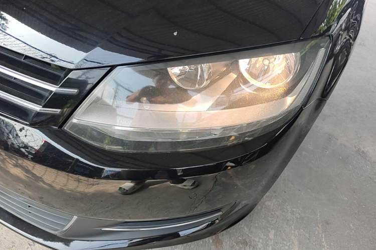 Used Volkswagen Sharan 2014 2.0 TSI Standard Model Left Front Headlight