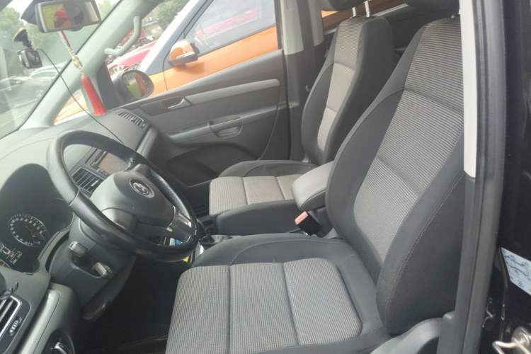 Used Volkswagen Sharan 2014 2.0 TSI Standard Model Left Front Seat