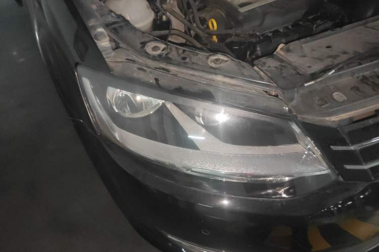 Used Volkswagen Sharan 2014 2.0 TSI Standard Model Right Front Headlight