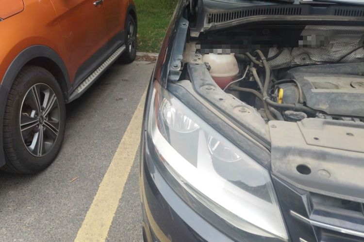 Used Volkswagen Sharan 2014 2.0 TSI Standard Model Right Front Headlight