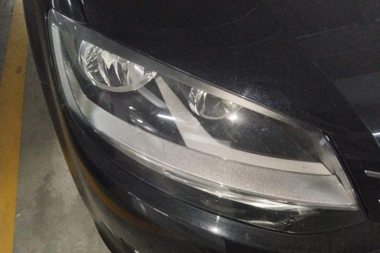 Used Volkswagen Sharan 2014 2.0 TSI Comfort Model Right Front Headlight