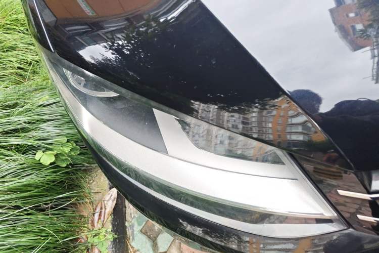 Used Volkswagen Sharan 2014 2.0 TSI Standard Model Right Front Headlight