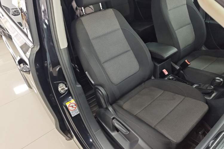 Used Volkswagen Sharan 2014 2.0 TSI Standard Model Right Front Seat