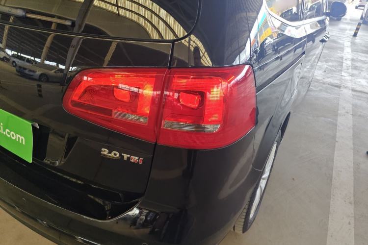 Used Volkswagen Sharan 2014 2.0 TSI Comfort Model Right Rear Taillight