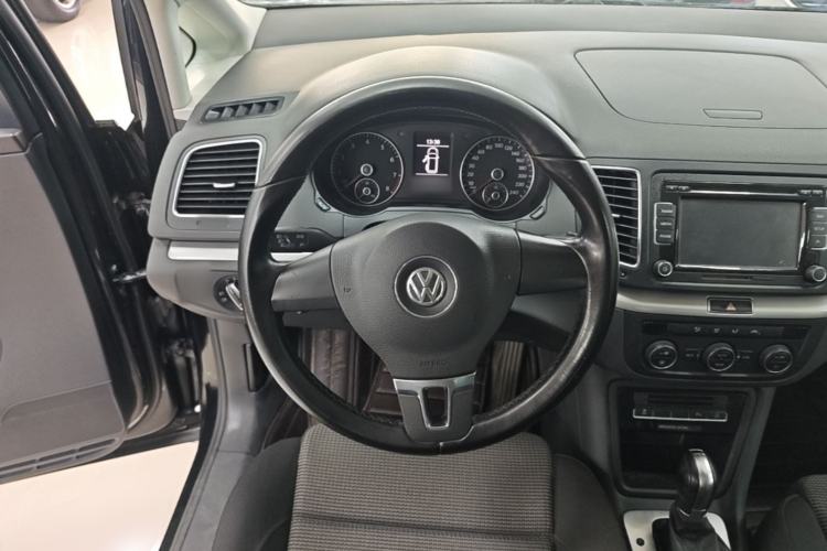 Used Volkswagen Sharan 2014 2.0 TSI Standard Model Steering Wheel