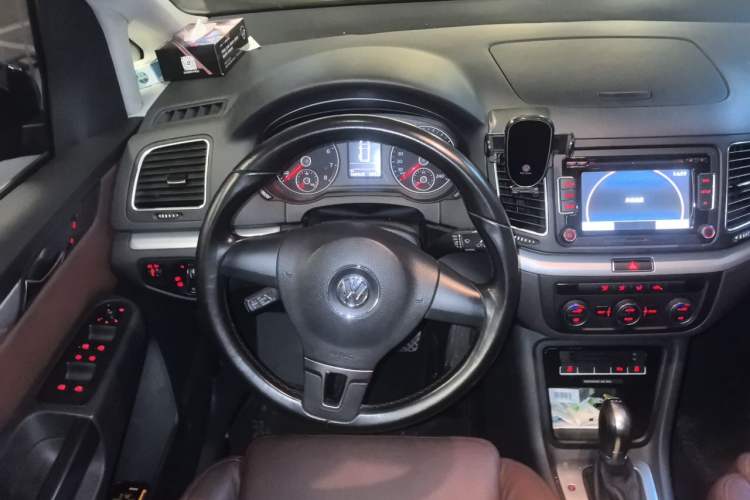 Used Volkswagen Sharan 2014 2.0 TSI Standard Model Steering Wheel