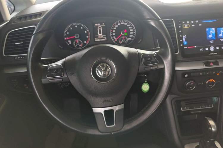 Used Volkswagen Sharan 2014 2.0 TSI Standard Model Steering Wheel