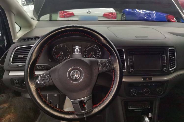 Used Volkswagen Sharan 2014 2.0 TSI Standard Model Steering Wheel