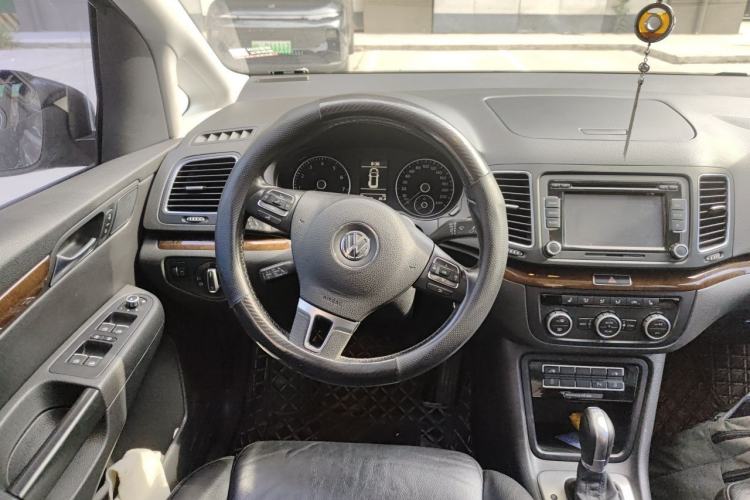 Used Volkswagen Sharan 2014 2.0 TSI Comfort Model Steering Wheel