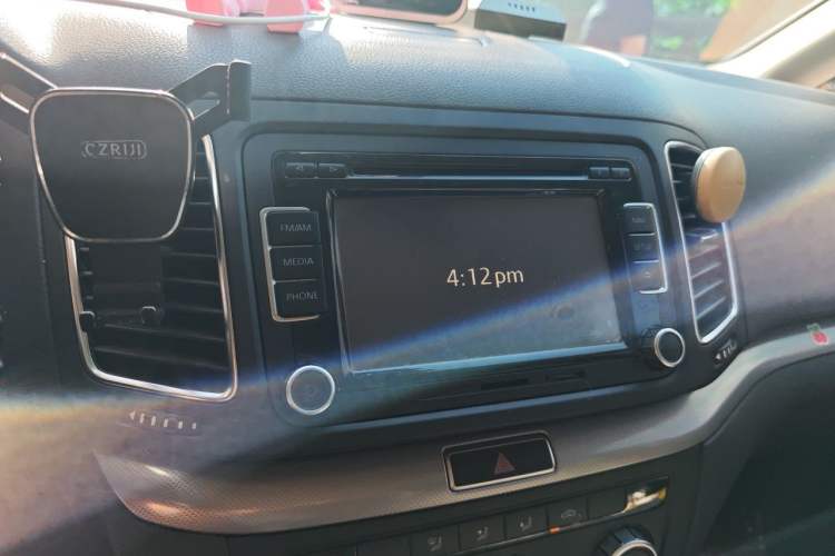 Used Volkswagen Sharan 2014 2.0 TSI Standard Model Audio And AC Panel
