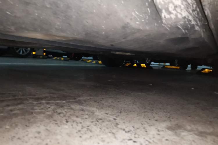 Used Volkswagen Sharan 2014 2.0 TSI Standard Model Chassis Front Left