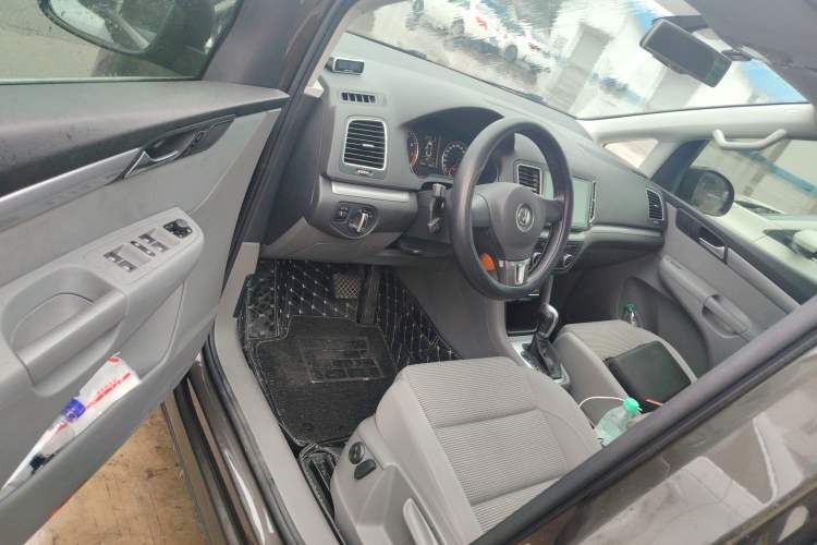Used Volkswagen Sharan 2014 2.0 TSI Standard Model Driver Seat