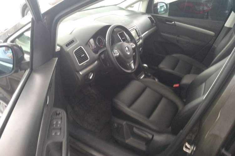 Used Volkswagen Sharan 2014 2.0 TSI Standard Model Driver Seat