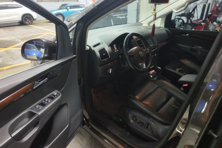 Used Volkswagen Sharan 2014 2.0 TSI Luxury Model Driver Seat