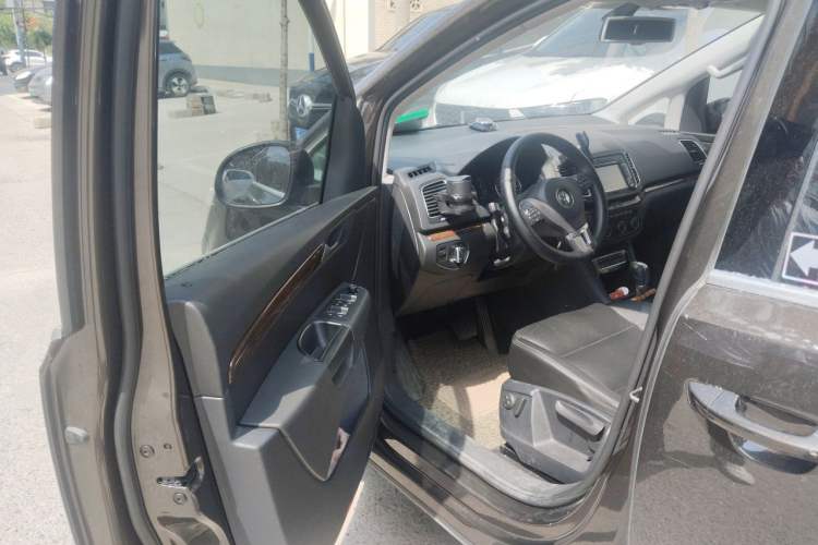 Used Volkswagen Sharan 2014 2.0 TSI Luxury Model Driver Seat