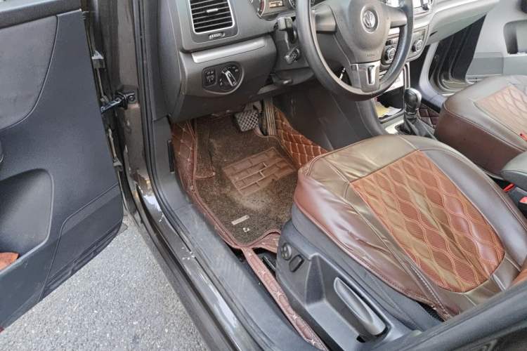 Used Volkswagen Sharan 2014 2.0 TSI Standard Model Driver Seat