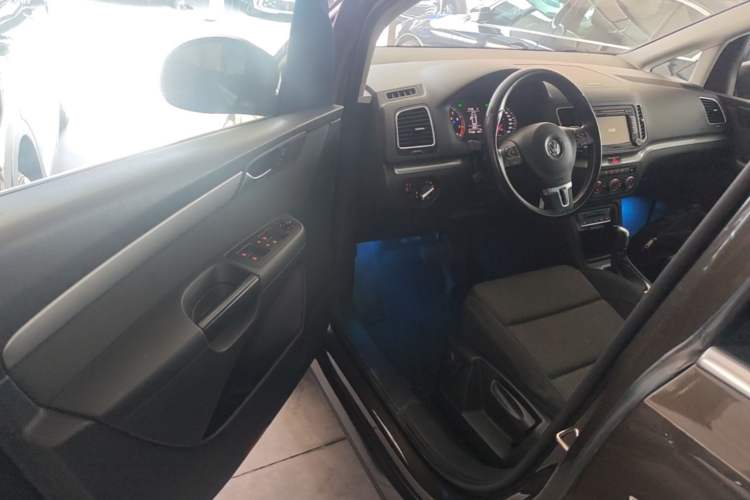 Used Volkswagen Sharan 2014 2.0 TSI Standard Model Driver Seat