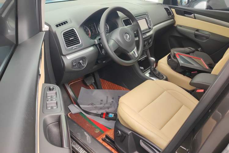 Used Volkswagen Sharan 2014 2.0 TSI Standard Model Driver Seat