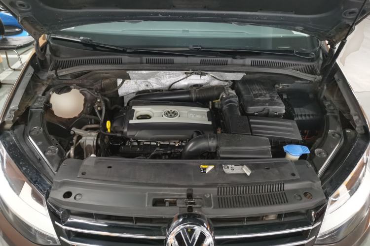 Used Volkswagen Sharan 2014 2.0 TSI Standard Model Engine Bay