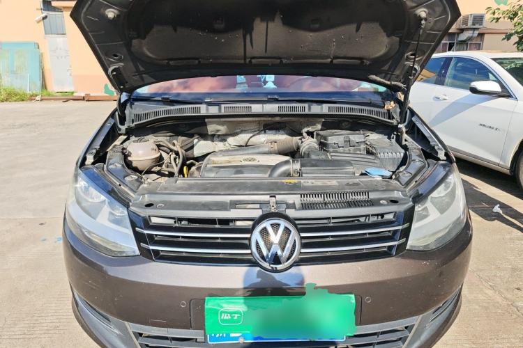 Used Volkswagen Sharan 2014 2.0 TSI Standard Model Engine Bay