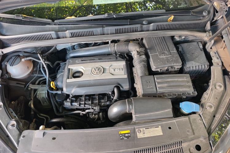 Used Volkswagen Sharan 2014 2.0 TSI Comfort Model Engine Bay