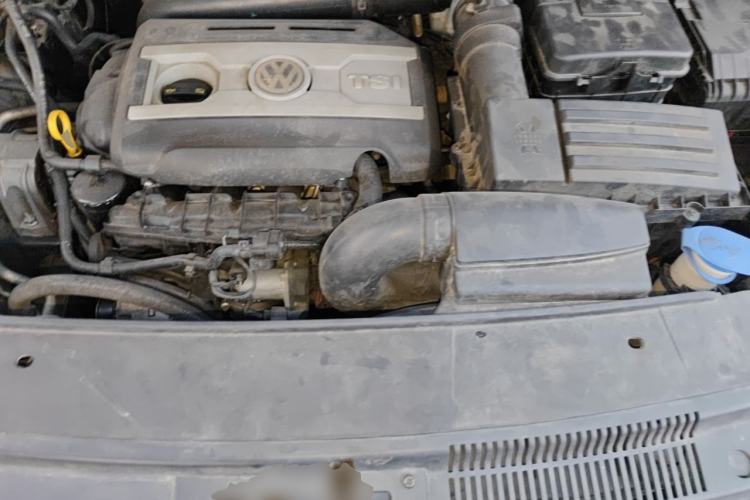 Used Volkswagen Sharan 2014 2.0 TSI Standard Model Engine Bay
