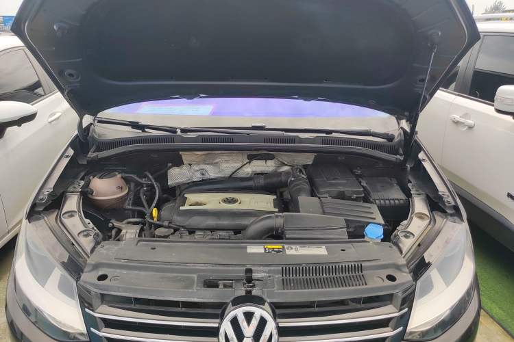 Used Volkswagen Sharan 2014 2.0 TSI Standard Model Engine Bay