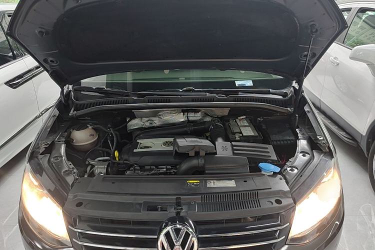 Used Volkswagen Sharan 2014 2.0 TSI Standard Model Engine Bay