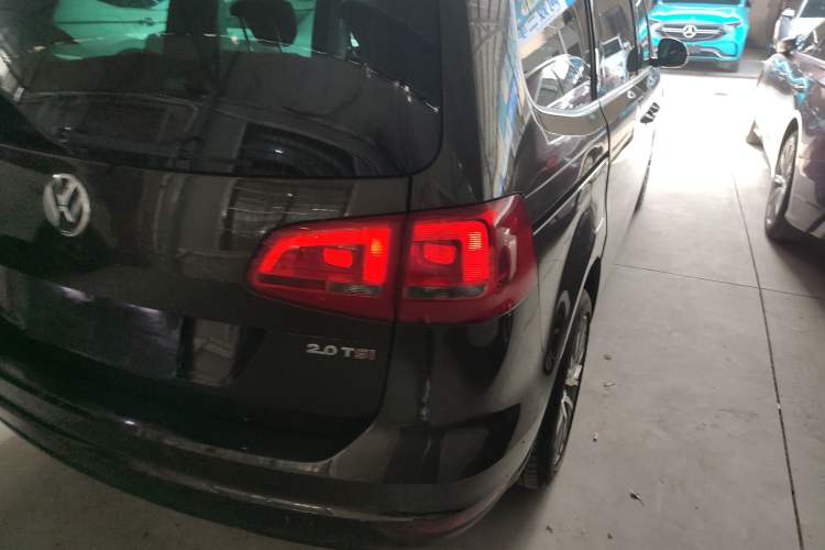 Used Volkswagen Sharan 2014 2.0 TSI Standard Model Exterior 3