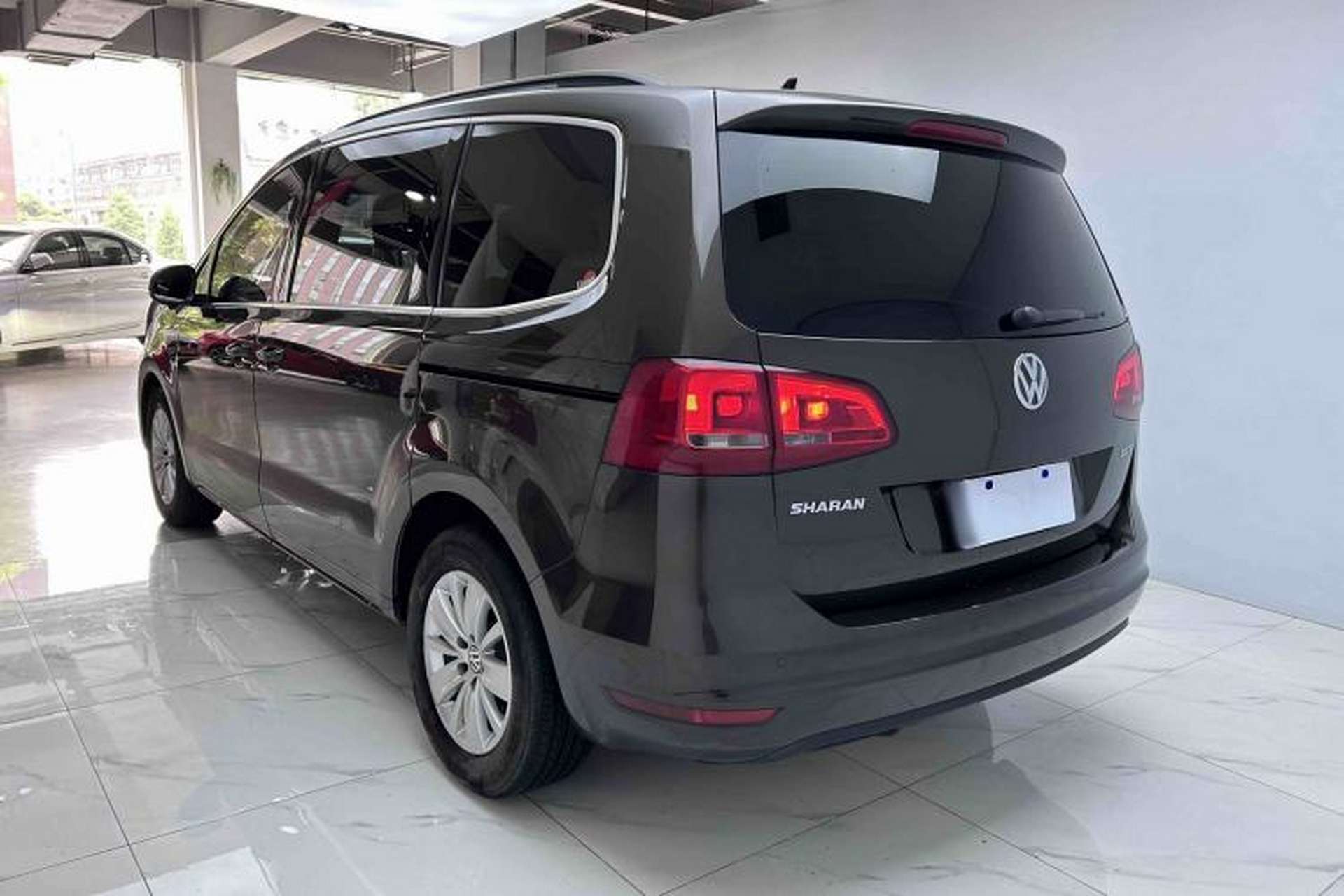 Used Volkswagen Sharan 2014 2.0 TSI Standard Model Exterior 4