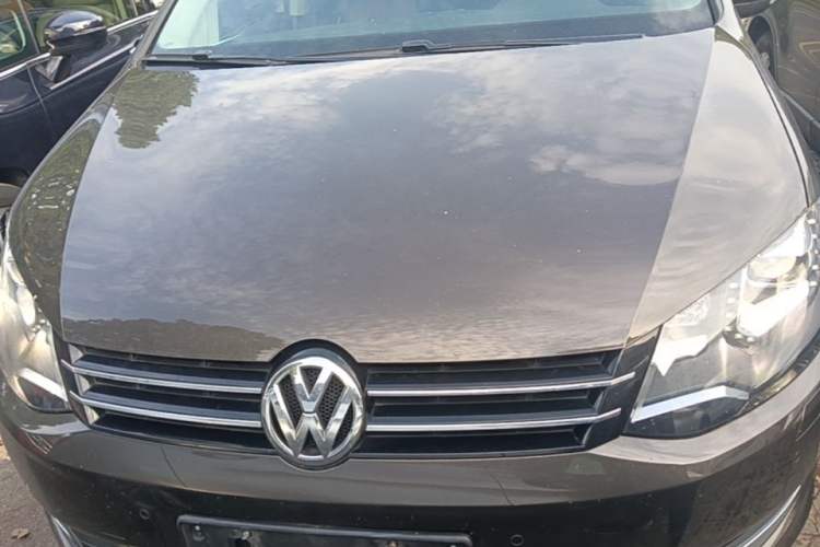 Used Volkswagen Sharan 2014 2.0 TSI Comfort Model Front