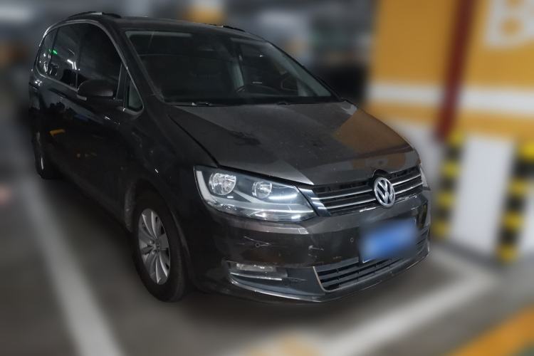 Used Volkswagen Sharan 2014 2.0 TSI Standard Model Front Right 45 Deg