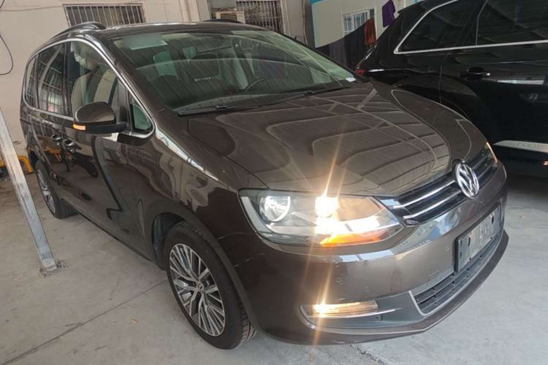 Used Volkswagen Sharan 2014 2.0 TSI Standard Model Front Right 45 Deg