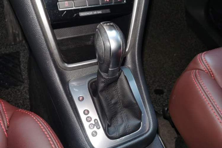 Used Volkswagen Sharan 2014 2.0 TSI Standard Model Gear Lever