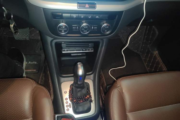 Used Volkswagen Sharan 2014 2.0 TSI Standard Model Gear Lever