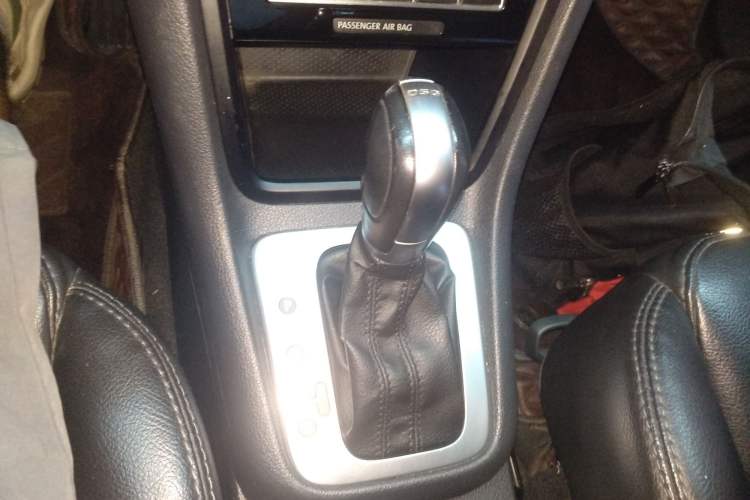 Used Volkswagen Sharan 2014 2.0 TSI Standard Model Gear Lever