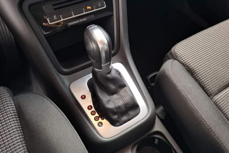 Used Volkswagen Sharan 2014 2.0 TSI Standard Model Gear Lever