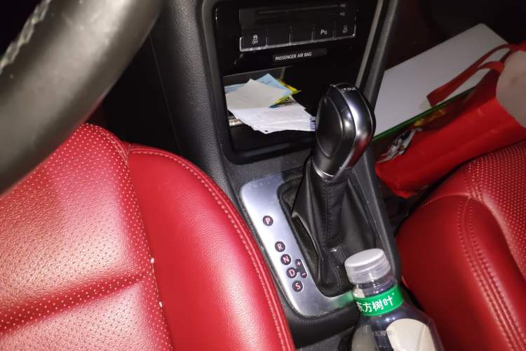 Used Volkswagen Sharan 2014 2.0 TSI Standard Model Gear Lever