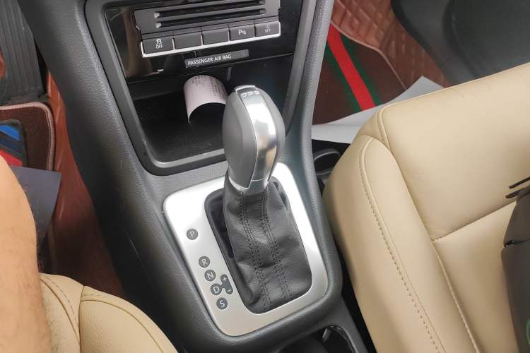 Used Volkswagen Sharan 2014 2.0 TSI Standard Model Gear Lever