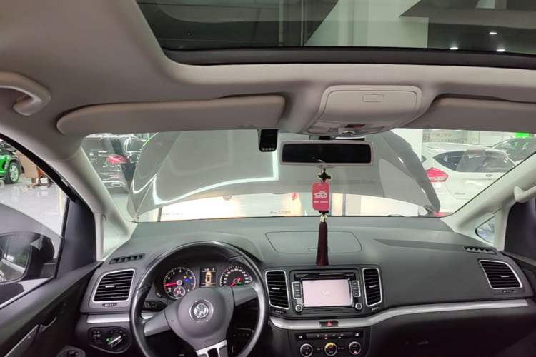 Used Volkswagen Sharan 2014 2.0 TSI Standard Model Headliner