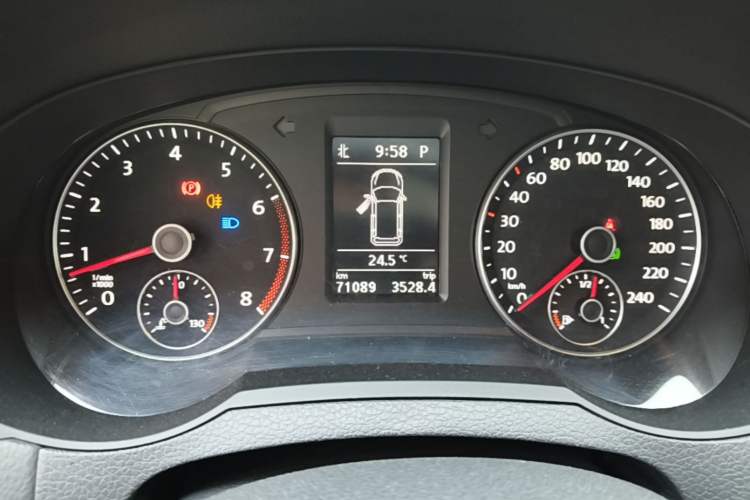 Used Volkswagen Sharan 2014 2.0 TSI Luxury Model Instrument Cluster