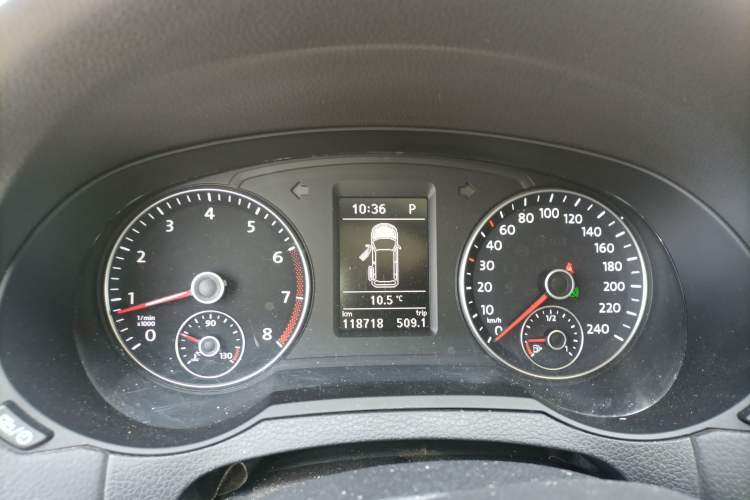 Used Volkswagen Sharan 2014 2.0 TSI Standard Model Instrument Cluster