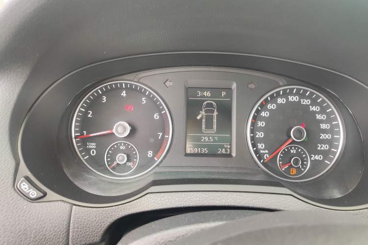 Used Volkswagen Sharan 2014 2.0 TSI Standard Model Instrument Cluster