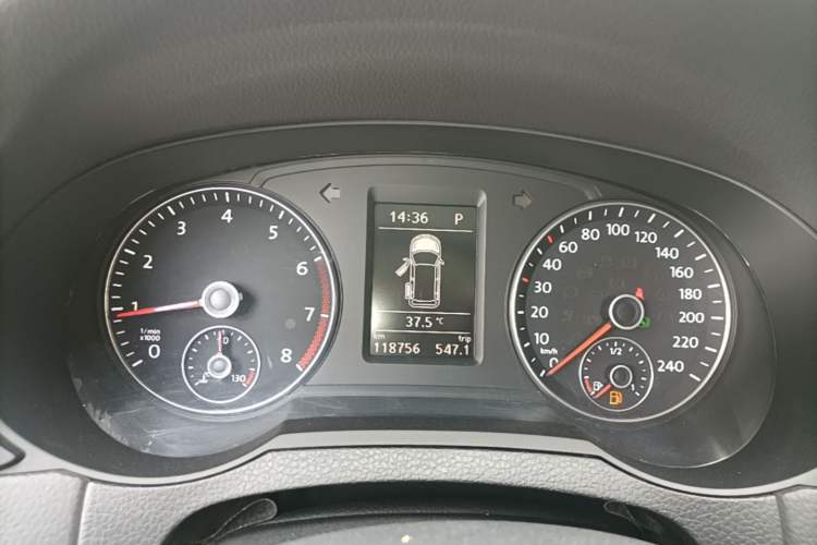 Used Volkswagen Sharan 2014 2.0 TSI Standard Model Instrument Cluster